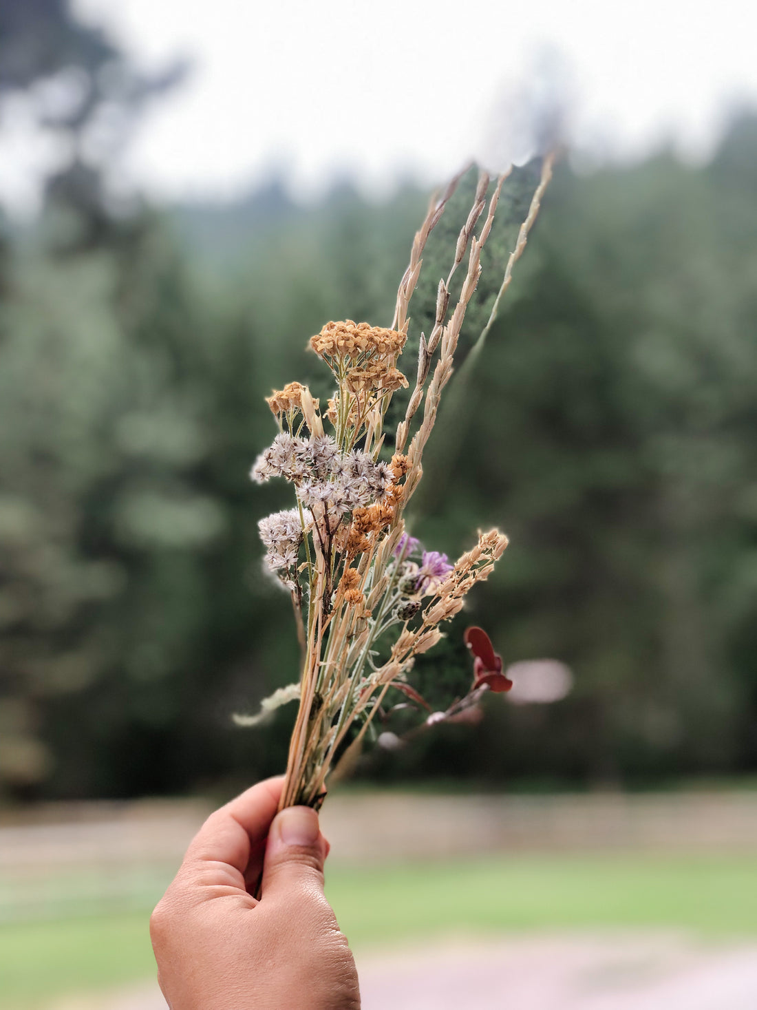 dried flower bouquet